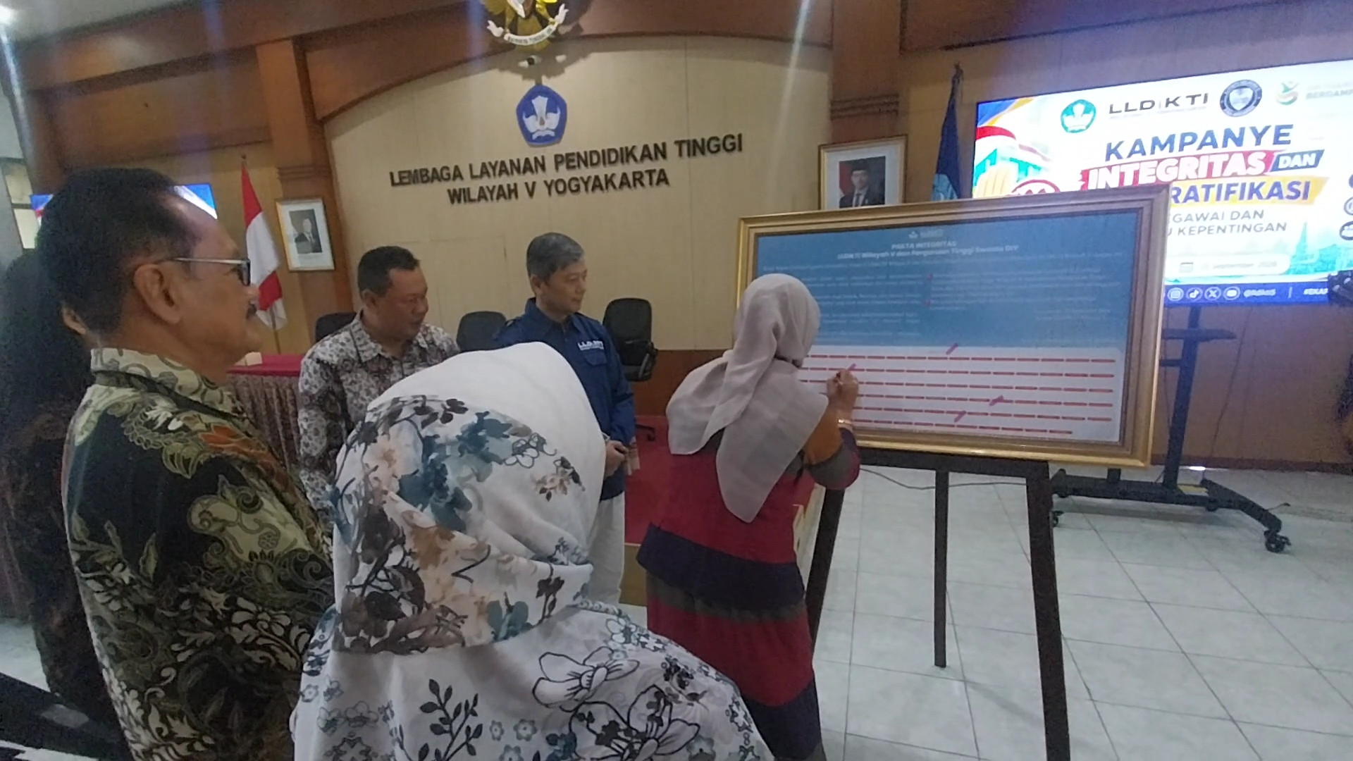 Wujudkan Wilayah Birokrasi Bersih, LLDIKTI Wilayah V Gelar Kampanye Integritas dan Anti Gratifikasi Bersama KPK