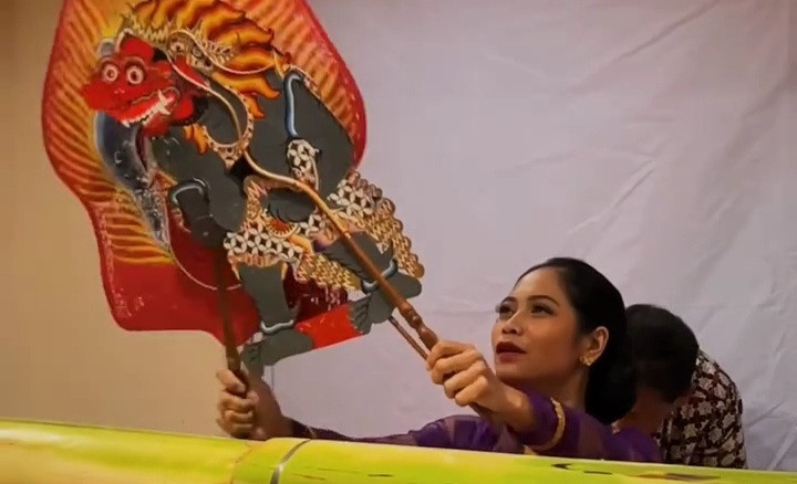 Kartini Masa Kini, Rizki Rahma, Dalang Perempuan Asal Yogyakarta