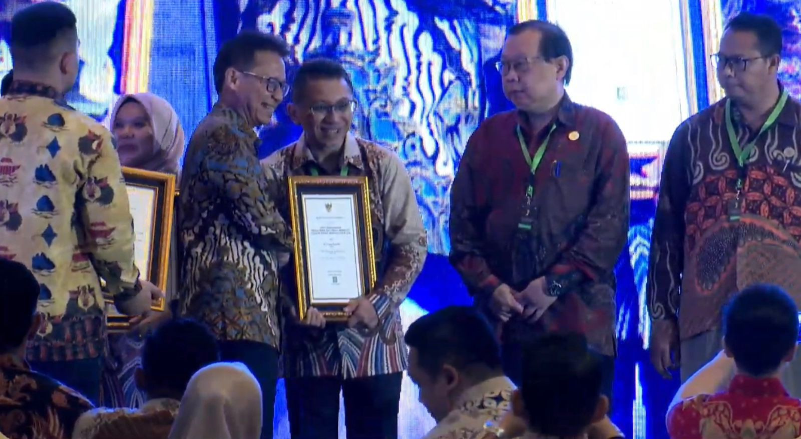 Ketua Bidang EMT MDMC Raih Anugrah Tenaga Kesehatan Teladan Kategori Penanggulangan Krisis Kesehatan 2024