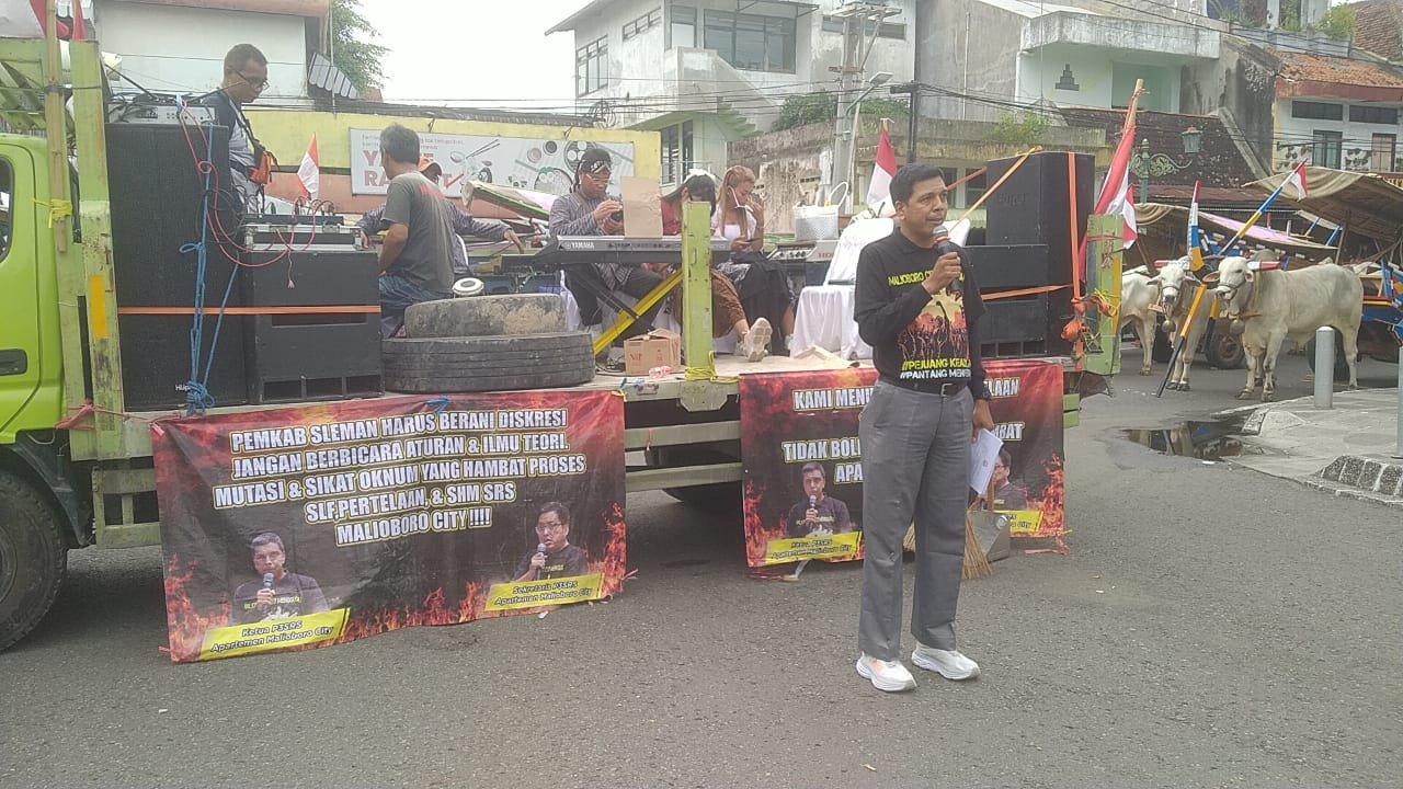 Belasan Gerobak Sapi Akan Aksi Budaya di Pengadilan Negeri dan Tata Niaga Semarang, Ini Tuntutan Massa