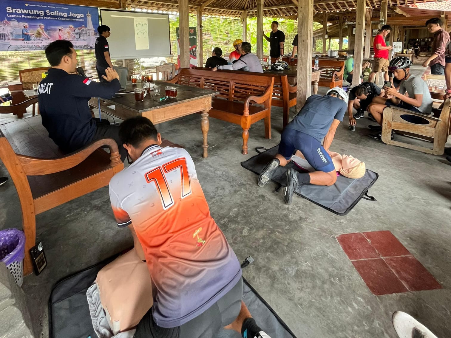 Yayasan Untuk Teman Gelar Pelatihan PPGD bagi Pesepeda